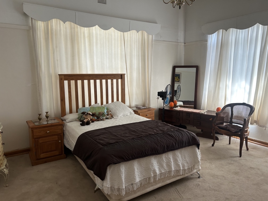 4 Bedroom Property for Sale in Viljoenskroon Free State